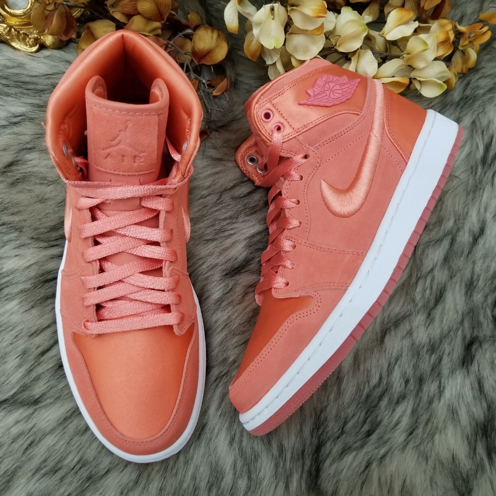 Air Jordan 1 Retro High SOH - Picture 4 of 8